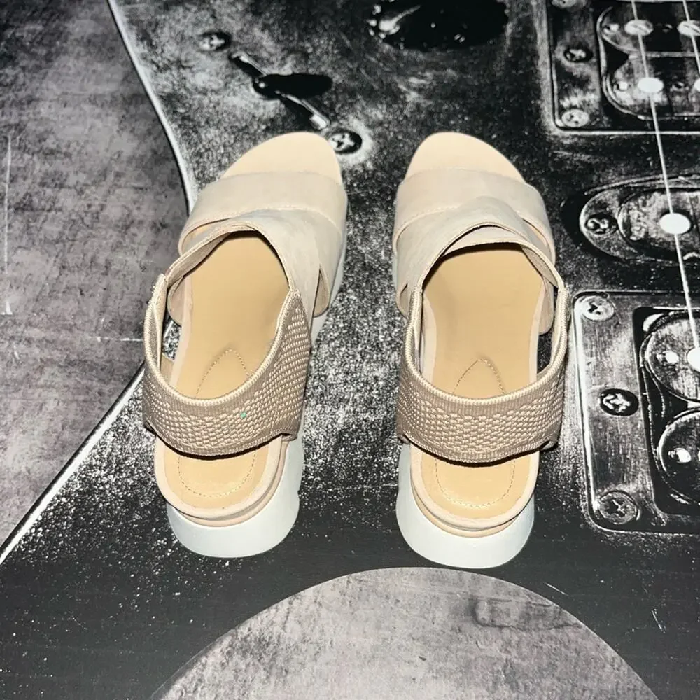 NEW Eileen Fisher Sandals